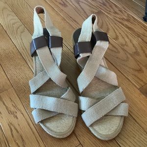 Lucky Brand wedge sandals - size 8